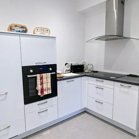 Romantique A Avec Parking Prive - Fr-1-585-168 Apartment Verdun-sur-Meuse