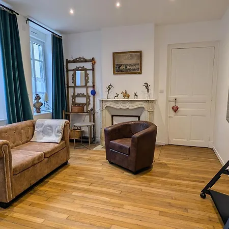 Апартаменты Romantique A Avec Parking Prive - Fr-1-585-168 Верден-сюр-Мёз