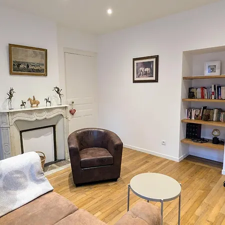 Romantique A Avec Parking Prive - Fr-1-585-168 Апартаменты *